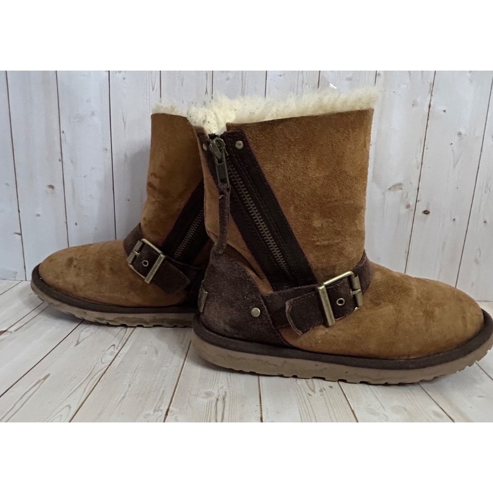 UGG Australia Women BLAISE Zip Buckle Sheepskin Brown Chestnut Size 6